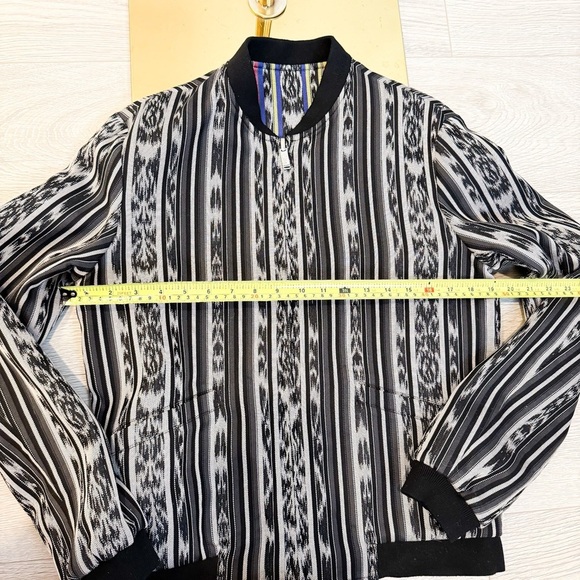 BNWOT Rare Saint Laurent Reversible Printed Jacket Size Small JU0014 - Picture 5 of 16